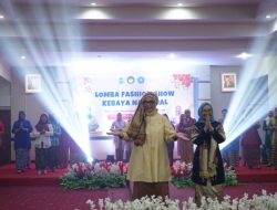 Fashion Show Kebaya Nasional Hari Kartini, 76 Peserta Tampil Anggun