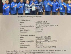 AHY Serahkan Rekomendasi Partai Demokrat Untuk Pasangan Molen dan Hakim